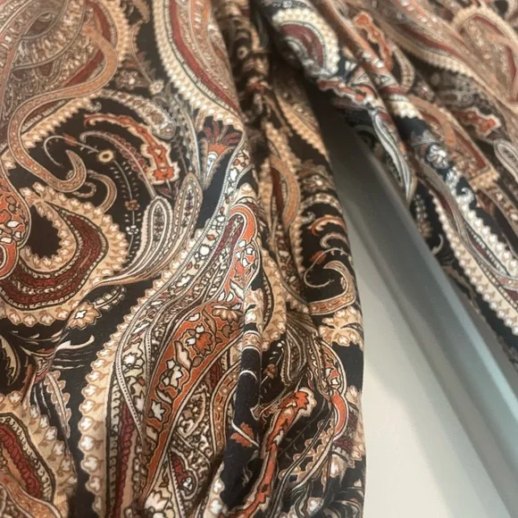 C. Est. 1946 Paisley Print Women's Top - Picture 4 of 6